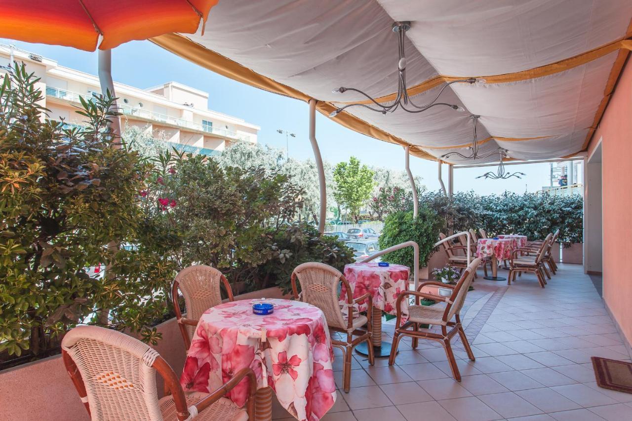 Hotel Joli تْشيزيناتيكو المظهر الخارجي الصورة