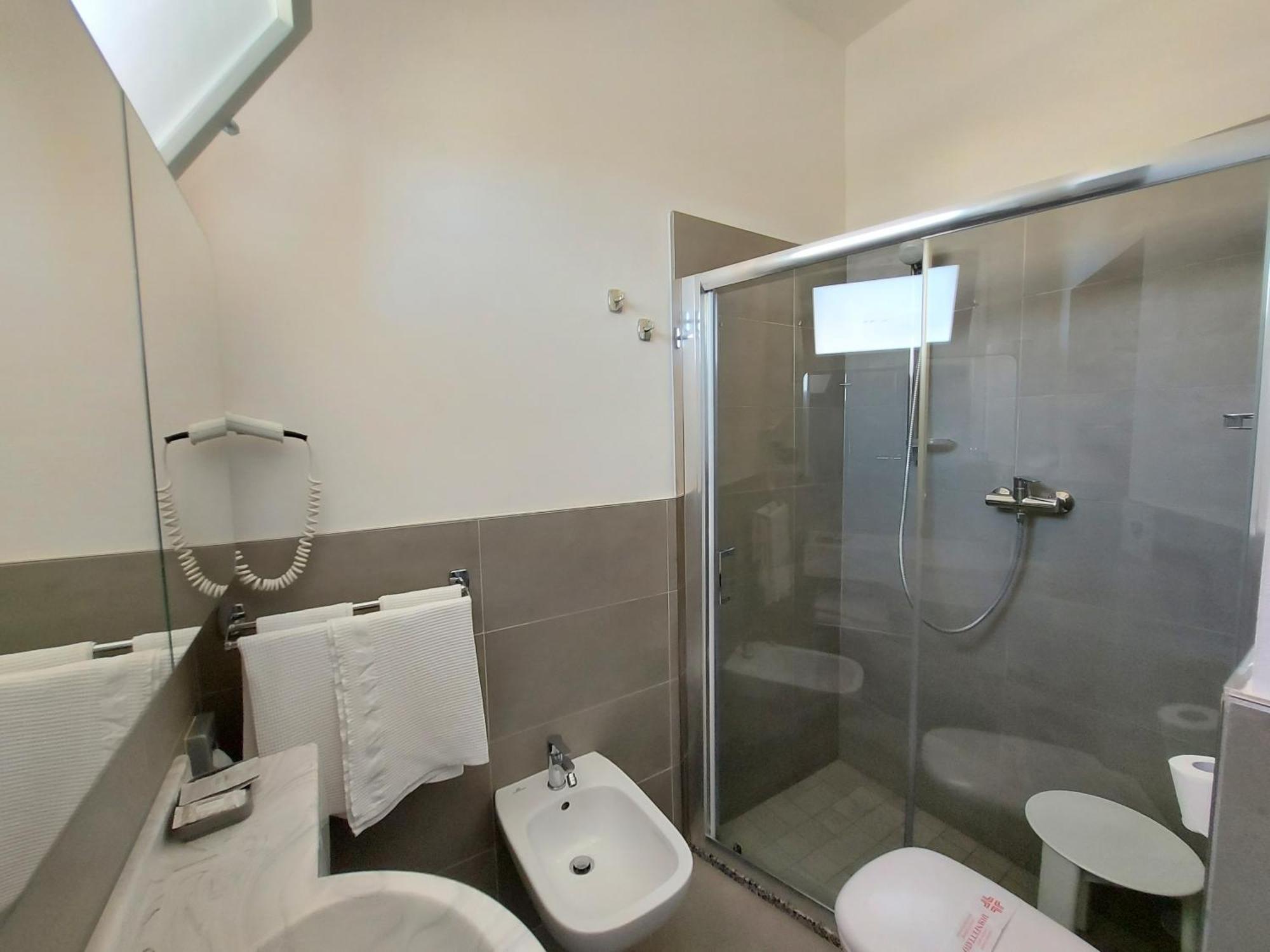 Hotel Joli تْشيزيناتيكو المظهر الخارجي الصورة