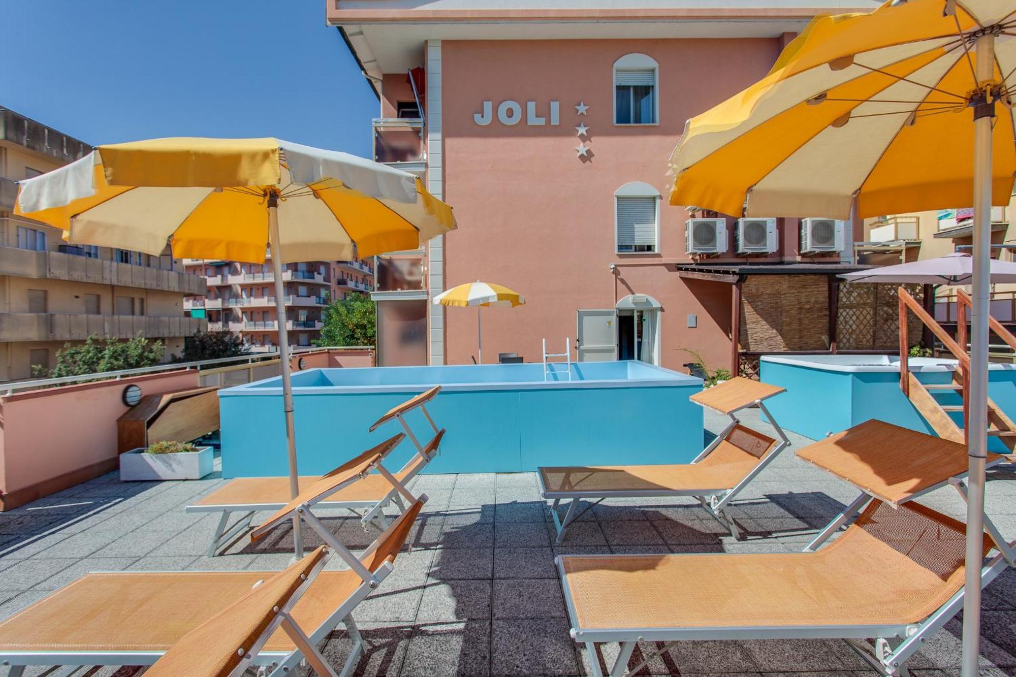 Hotel Joli تْشيزيناتيكو المظهر الخارجي الصورة