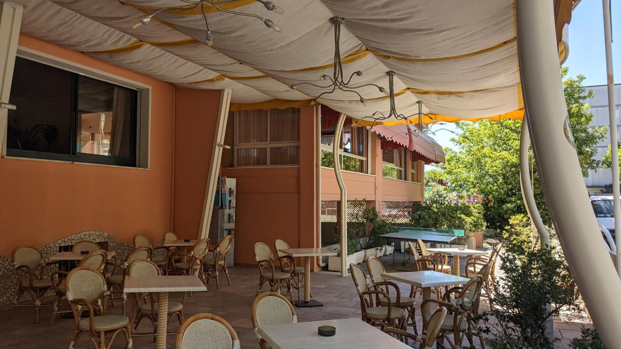 Hotel Joli تْشيزيناتيكو المظهر الخارجي الصورة