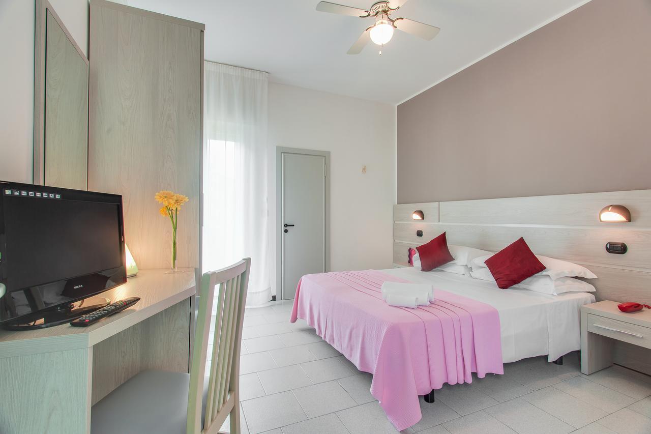 Hotel Joli تْشيزيناتيكو المظهر الخارجي الصورة